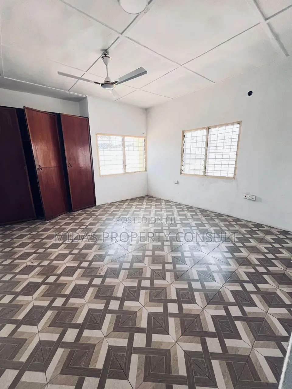 4bdrm House in Upsa for rent