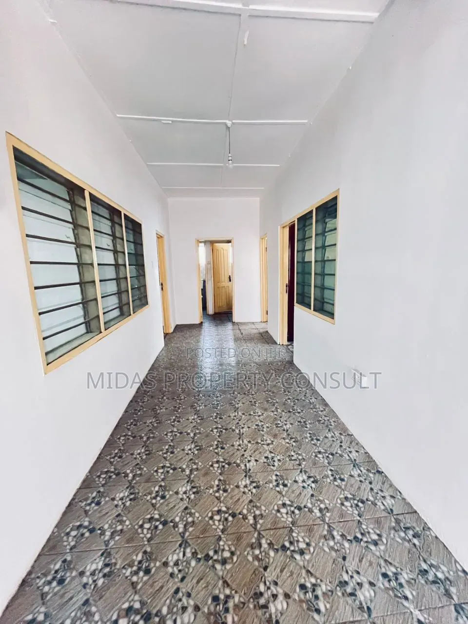 4bdrm House in Upsa for rent