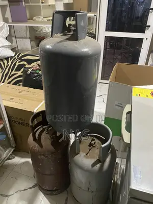 15 Kg . Regular Gas Cylinder For Sale