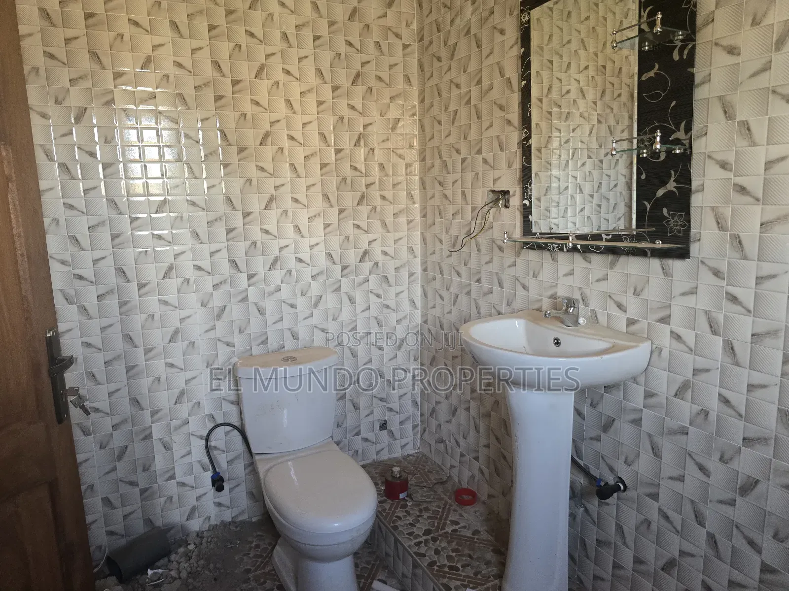 Mini Flat in Tanoso, Kumasi Metropolitan for rent