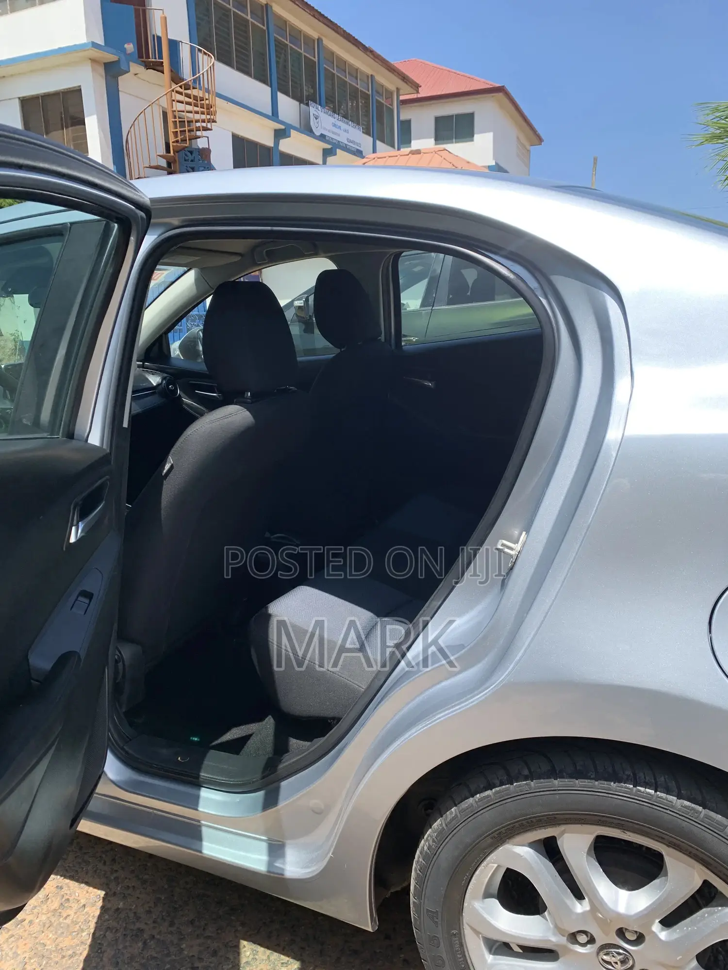 Toyota Yaris iA 1.5 FWD 2018 Silver