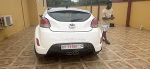 Hyundai Veloster Veloster (Standard) 2013 White