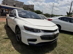 Chevrolet Malibu 2018 White