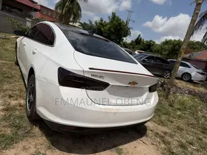 Chevrolet Malibu 2018 White