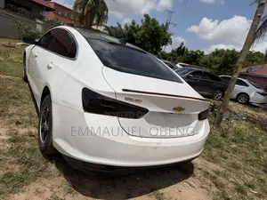 Chevrolet Malibu 2018 White
