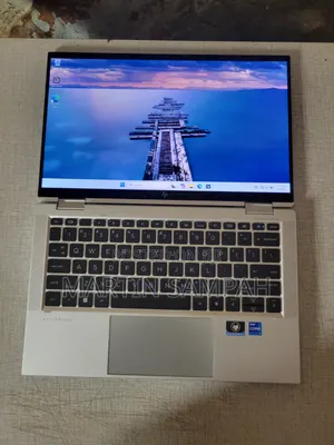 Laptop HP EliteBook 1030 16GB Intel Core i7 SSD 512GB