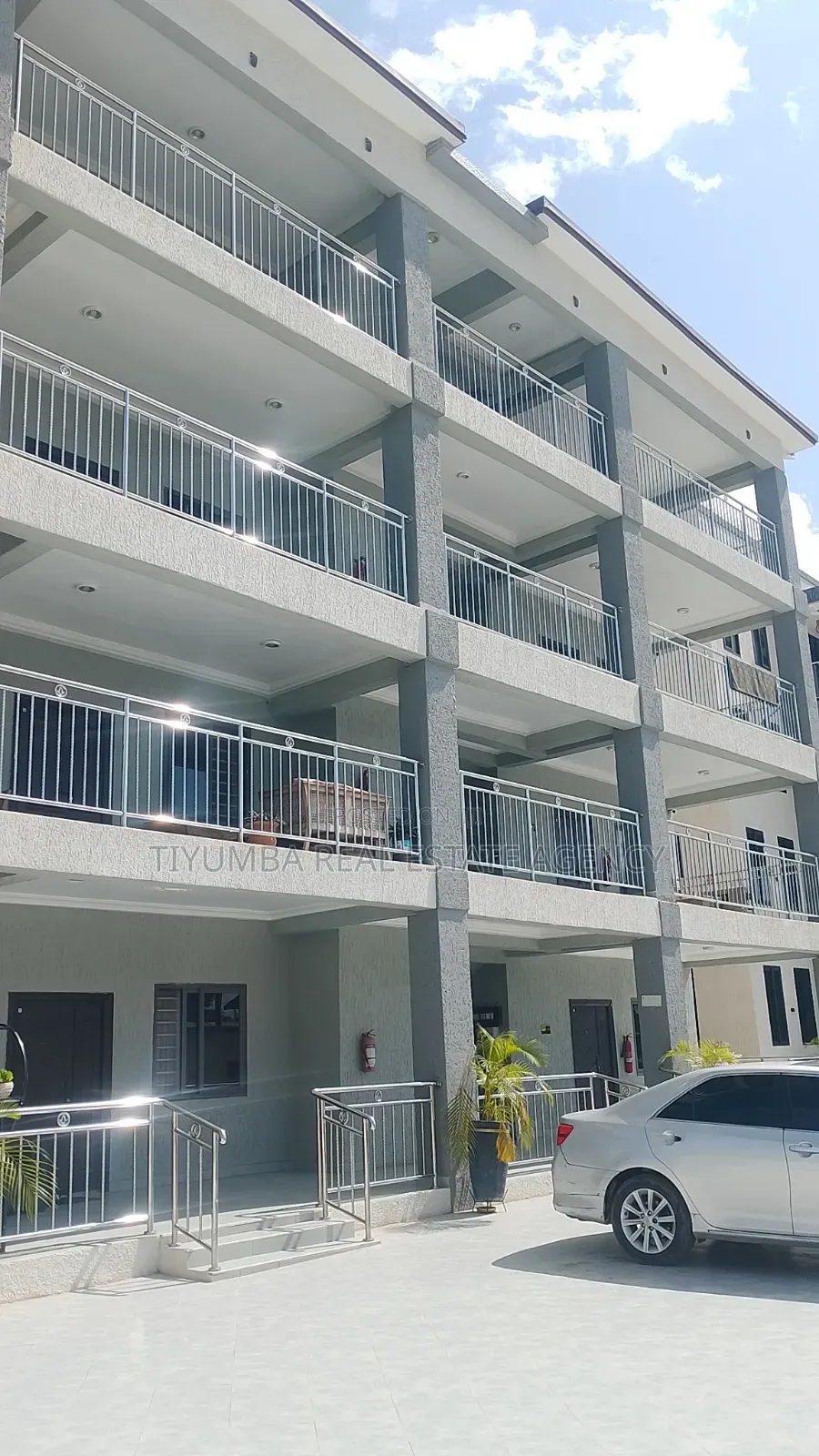 3bdrm Apartment in Tiyumba Real Estate, Asore Junction for rent