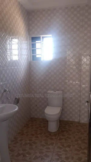 3bdrm Apartment in Tiyumba Real Estate, Asore Junction for rent