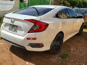 Poweful Honda Civic for Rental