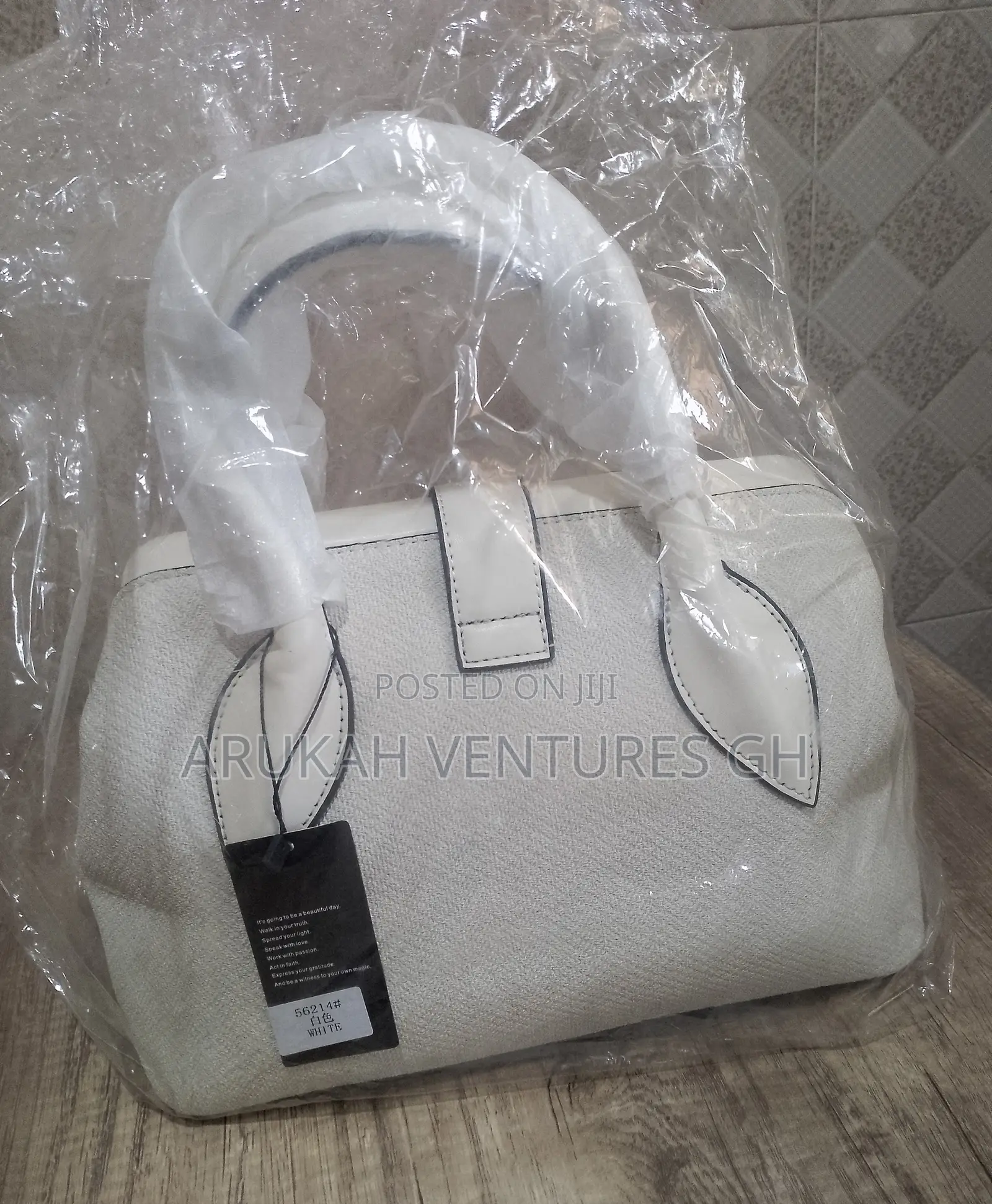Ladies Hand Bag ( Pedra)