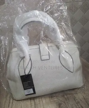 Ladies Hand Bag ( Pedra)