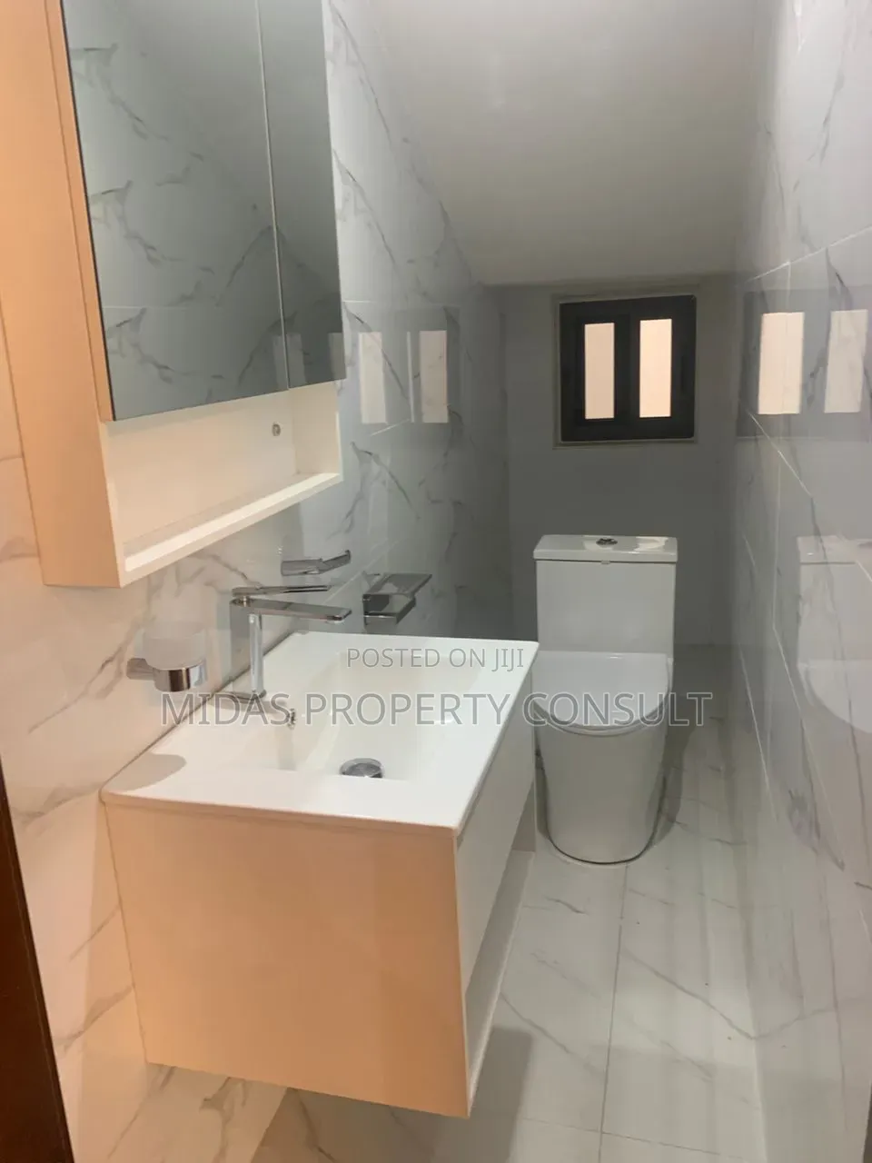 4bdrm Townhouse / Terrace in East Legon, Accra Metropolitan for rent