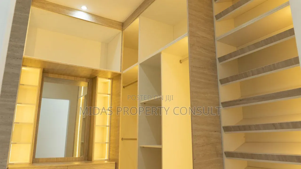 4bdrm Townhouse / Terrace in East Legon, Bawaleshie for rent