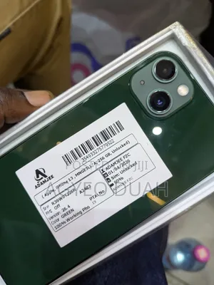New Apple iPhone 13 256 GB Green