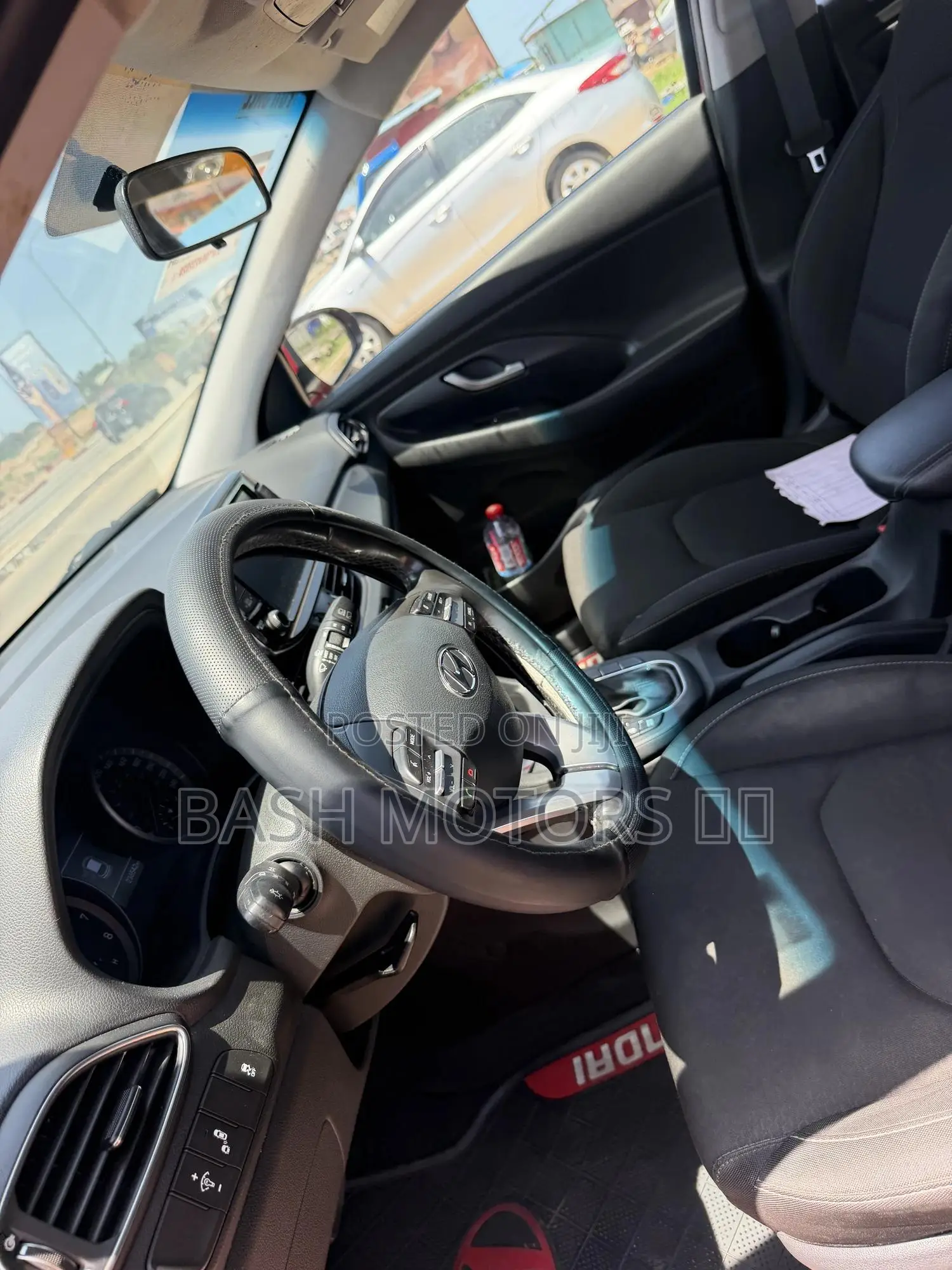 Hyundai Elantra 2018 Red