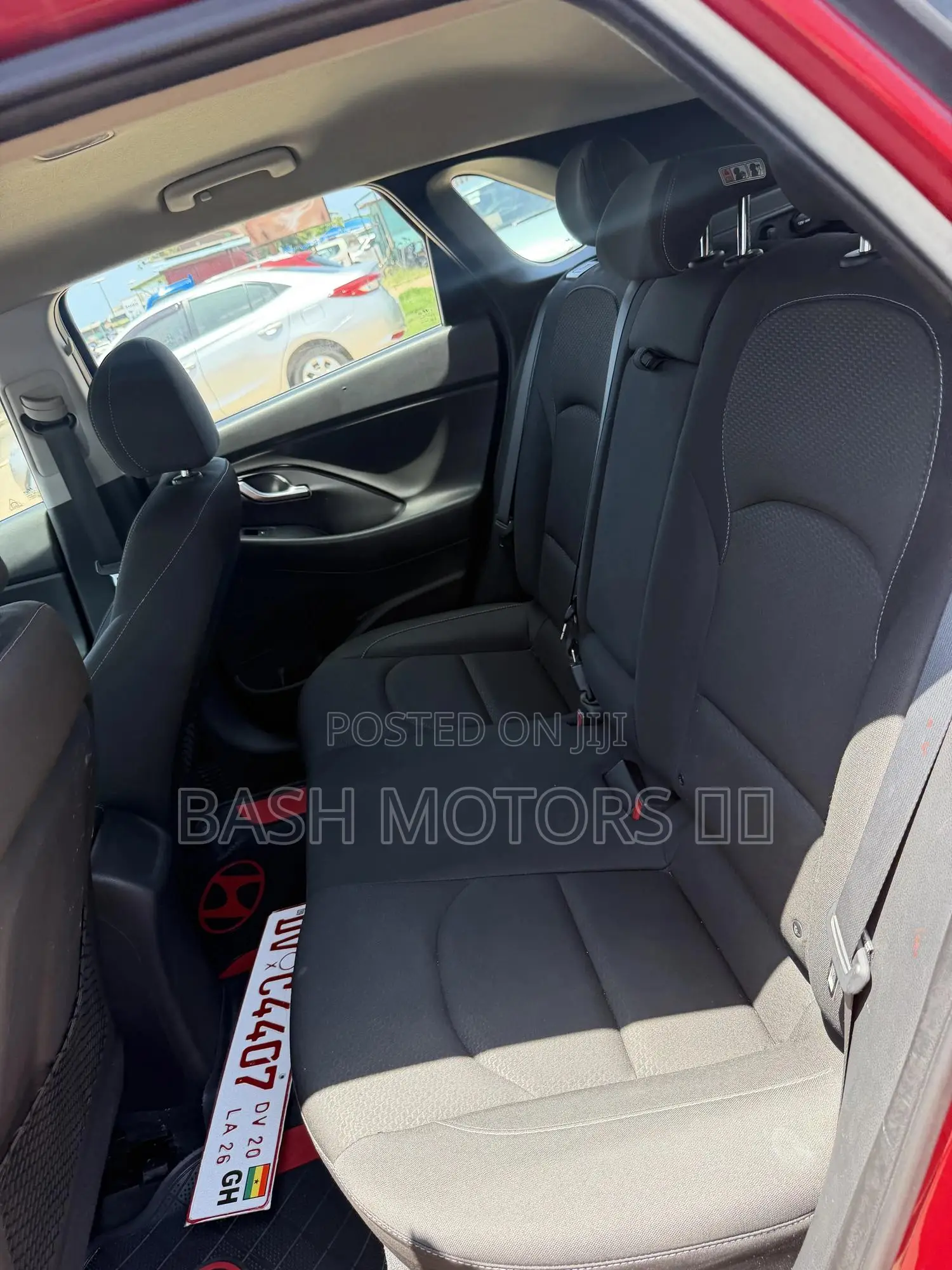 Hyundai Elantra 2018 Red