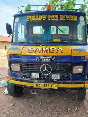 Mercedez Benz