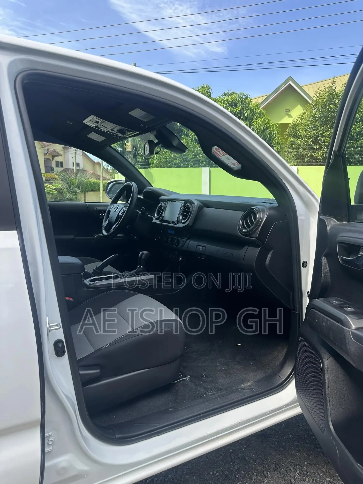 Toyota Tacoma 2023 White