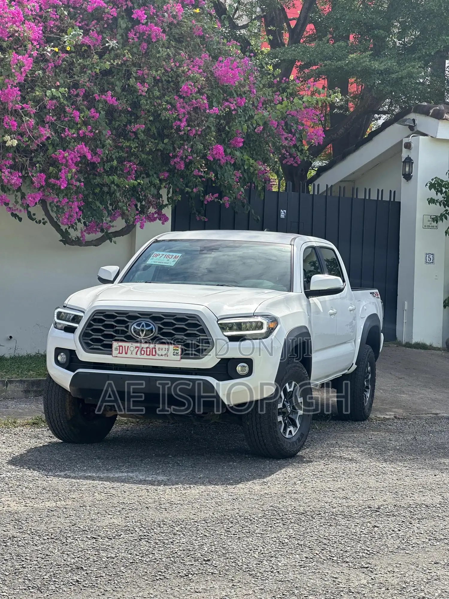 Toyota Tacoma 2023 White