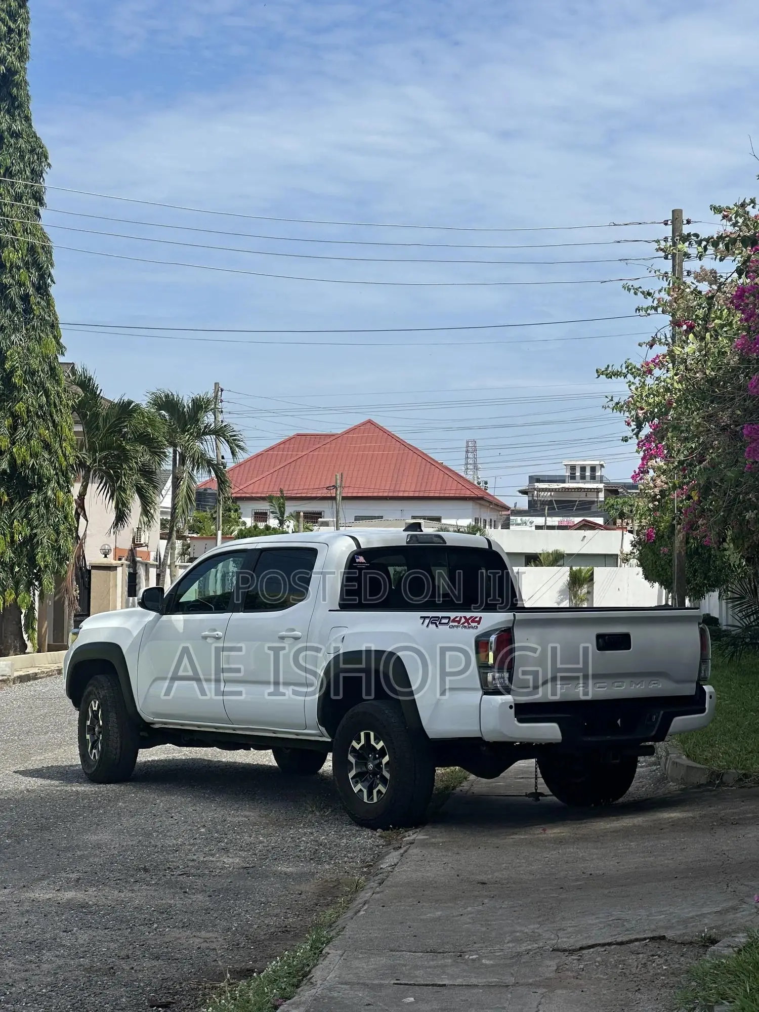 Toyota Tacoma 2023 White