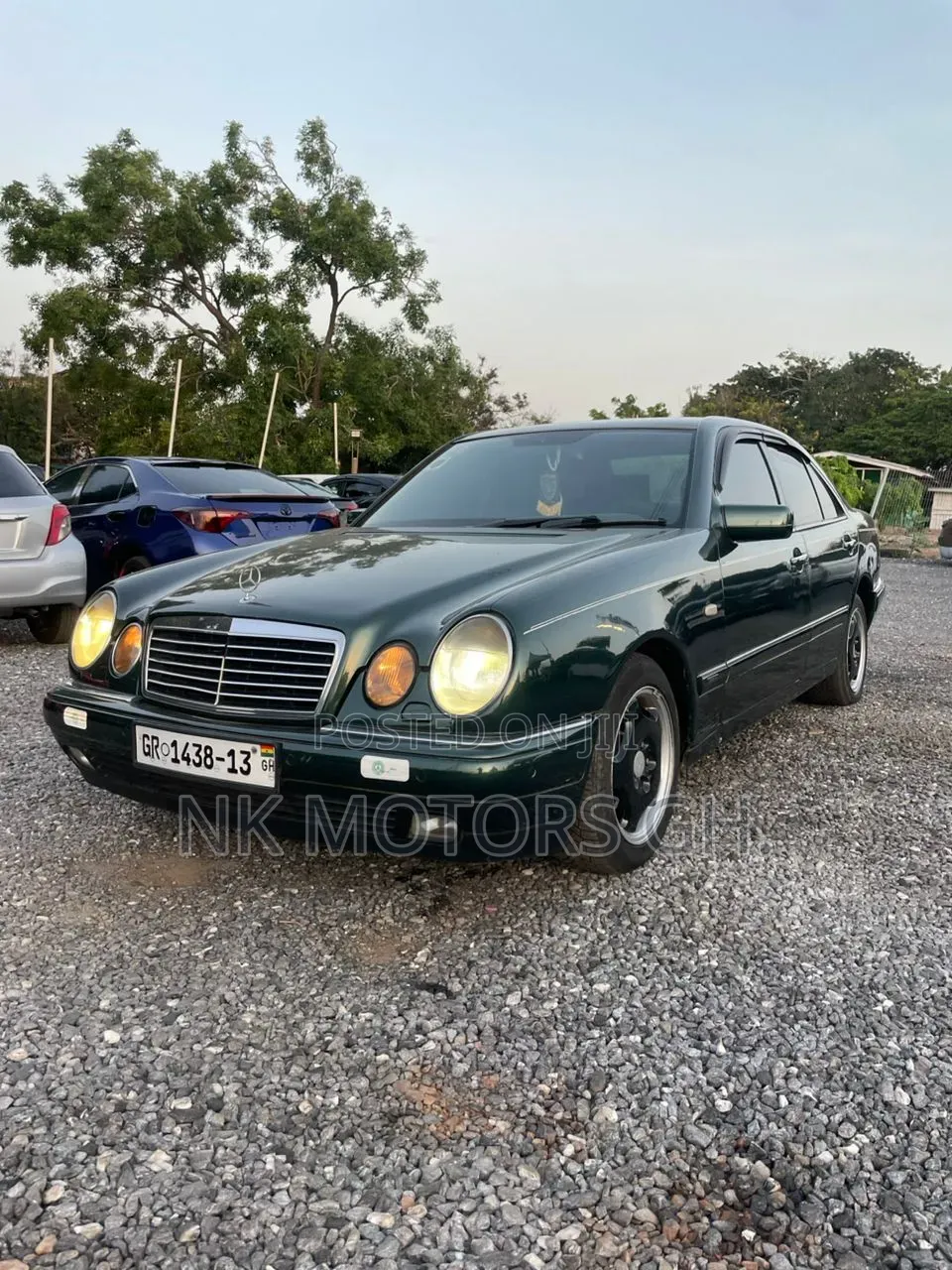 Mercedes-Benz E230 1990 Green