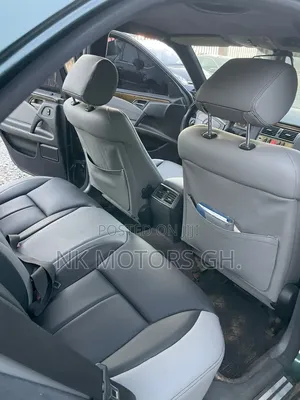 Mercedes-Benz E230 1990 Green