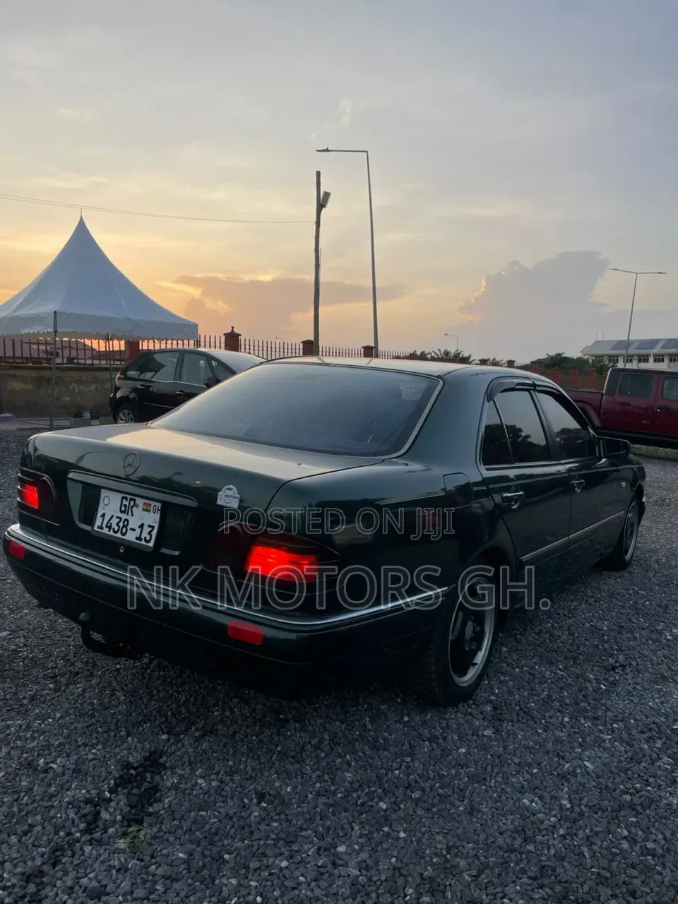 Mercedes-Benz E230 1990 Green
