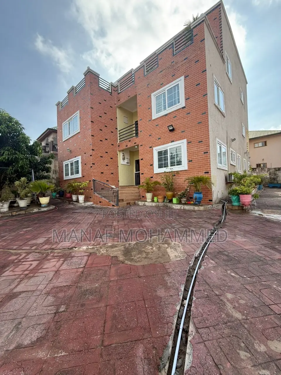 Furnished 6bdrm House in Ashonman Estate, Police Station for sale
