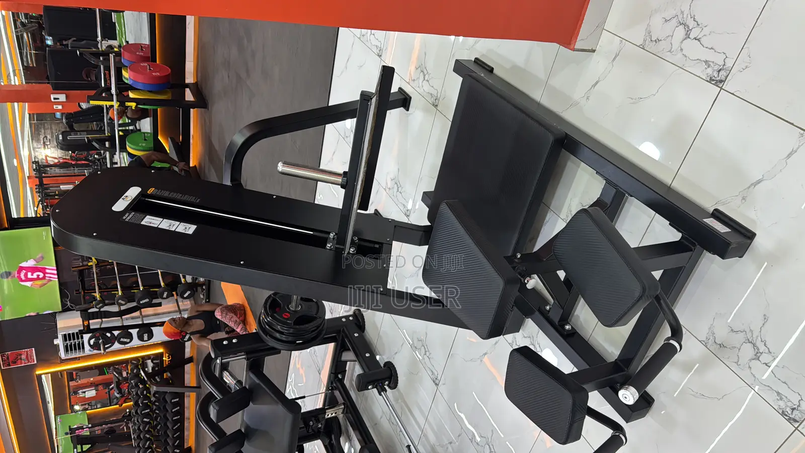 Glute Isolator Machine