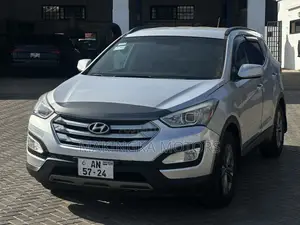 Hyundai Santa Fe GLS 4dr SUV AWD (3.3L 6cyl 6A) 2015 Silver