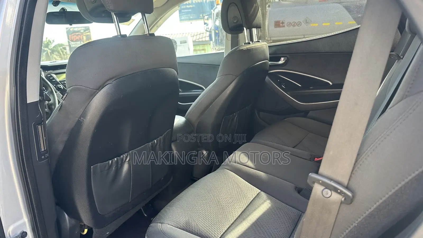 Hyundai Santa Fe GLS 4dr SUV AWD (3.3L 6cyl 6A) 2015 Silver