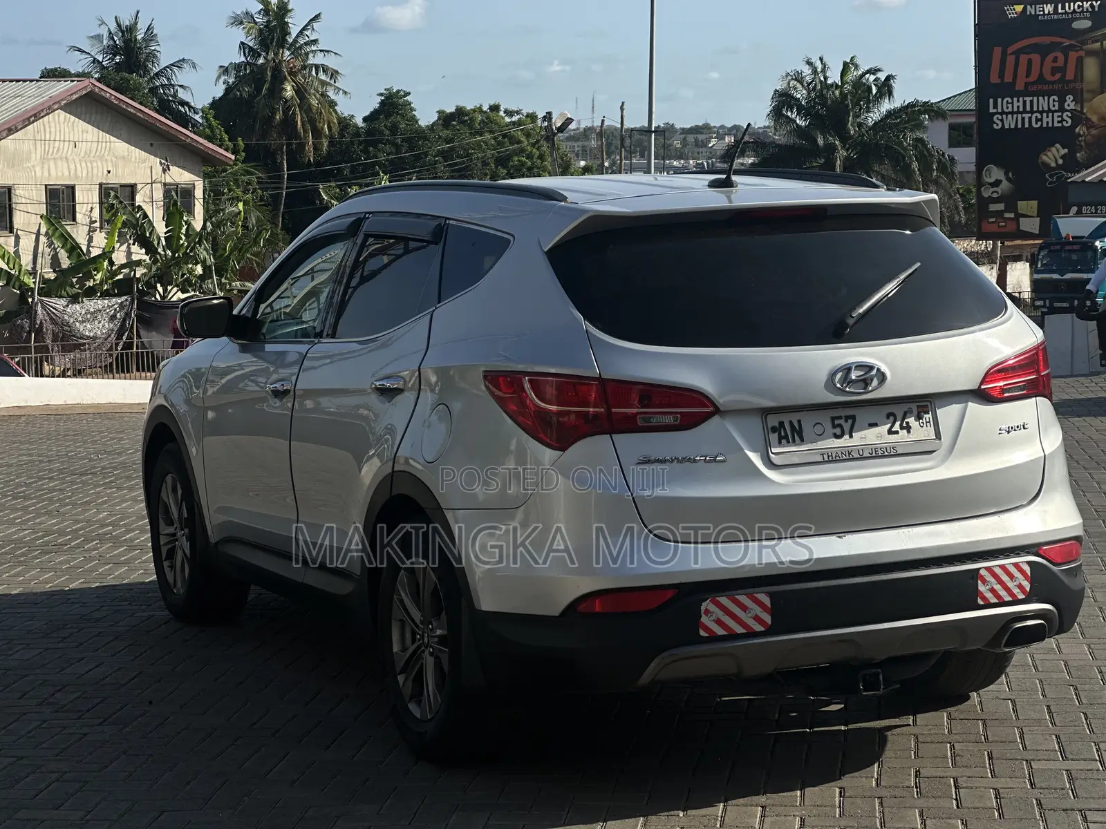 Hyundai Santa Fe GLS 4dr SUV AWD (3.3L 6cyl 6A) 2015 Silver