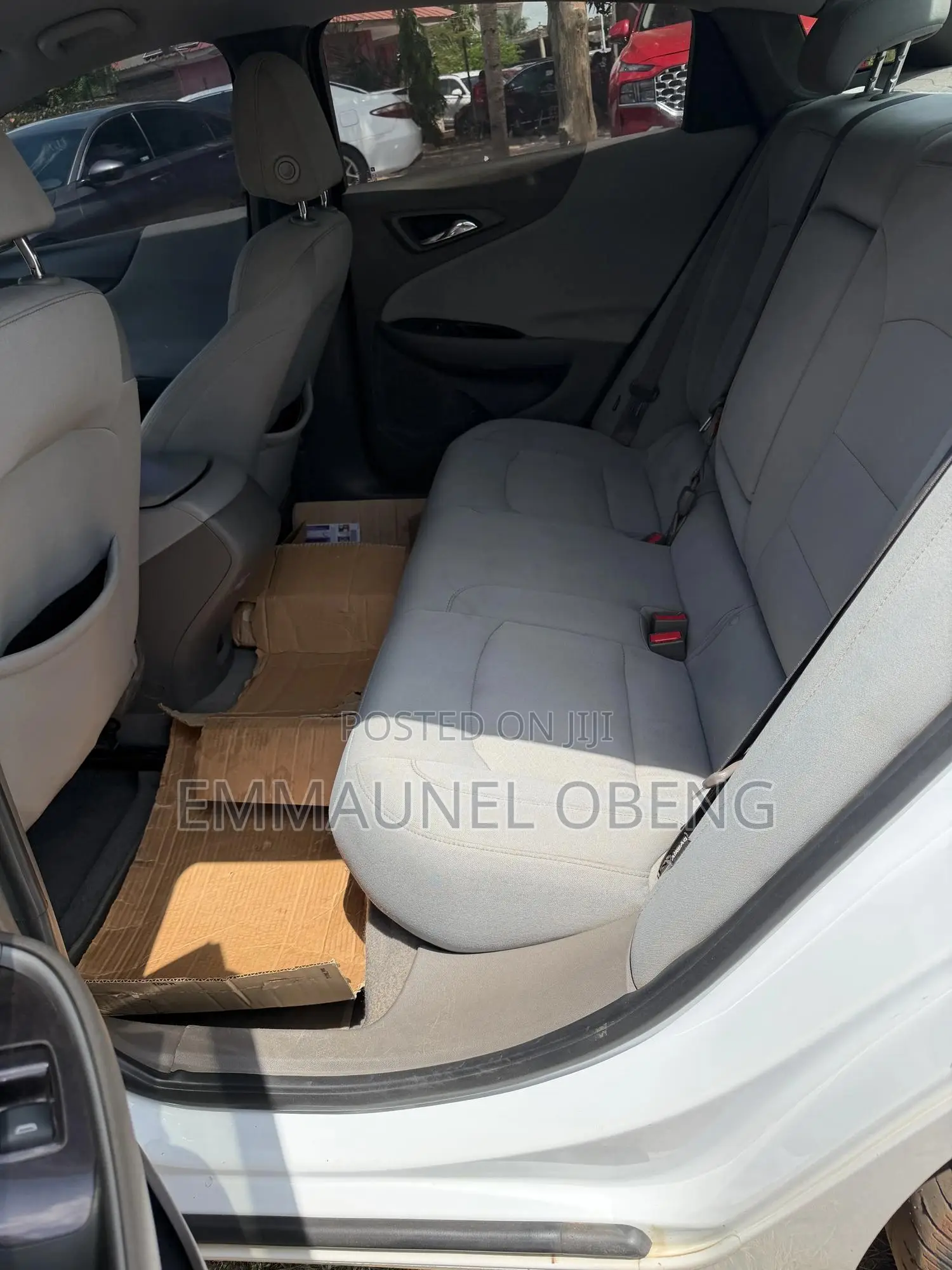 Chevrolet Malibu 2018 White