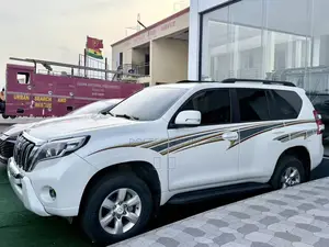 Toyota Land Cruiser Prado 2017 White