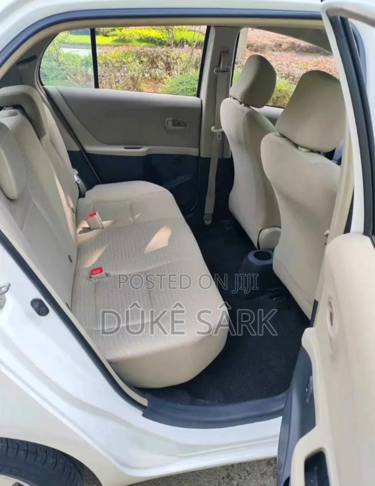 Toyota Yaris L Hatchback 3dr 2013 White