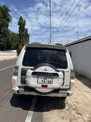 Mitsubishi Pajero V80 3.8 V6 GLS 2016 Off white