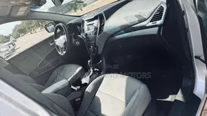 Hyundai Santa Fe 2015 Silver