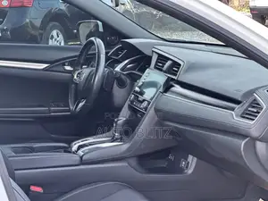 Honda Civic Sport 2021 White