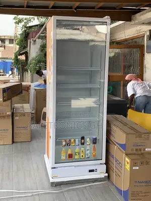 Trust New Zara-600dfg 591-Liter, Single-Door Commercial Display Fridge