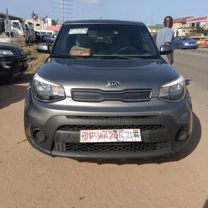 Kia Soul Base Hatchback 2017 Gray