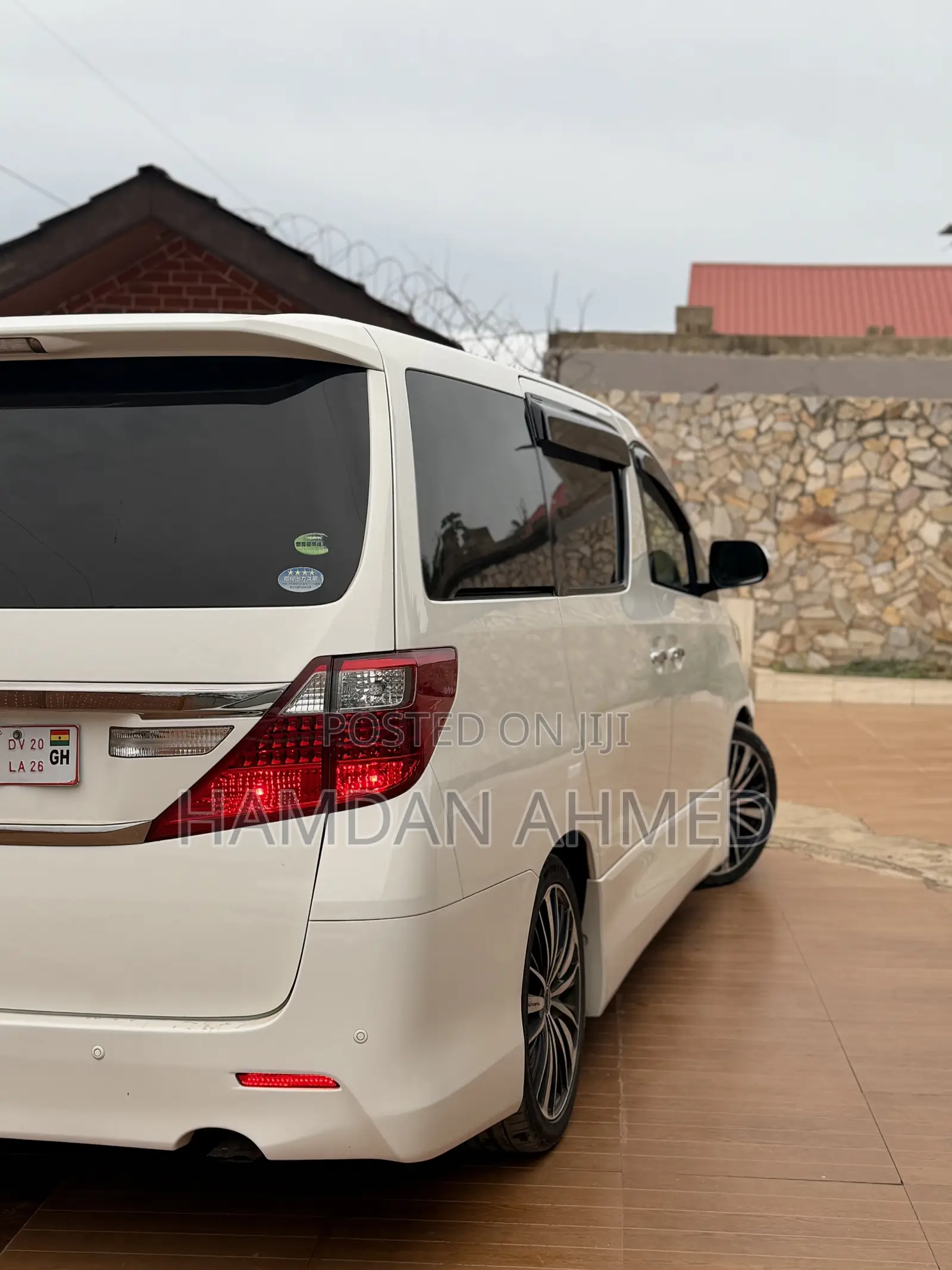 Toyota Alphard 2.4 Petrol FWD 2014 White