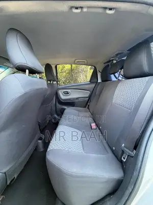 Toyota Yaris LE Hatchback 5dr 2017 Silver