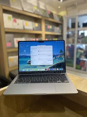 Laptop Apple MacBook Air 16GB Apple M2 SSD 256GB