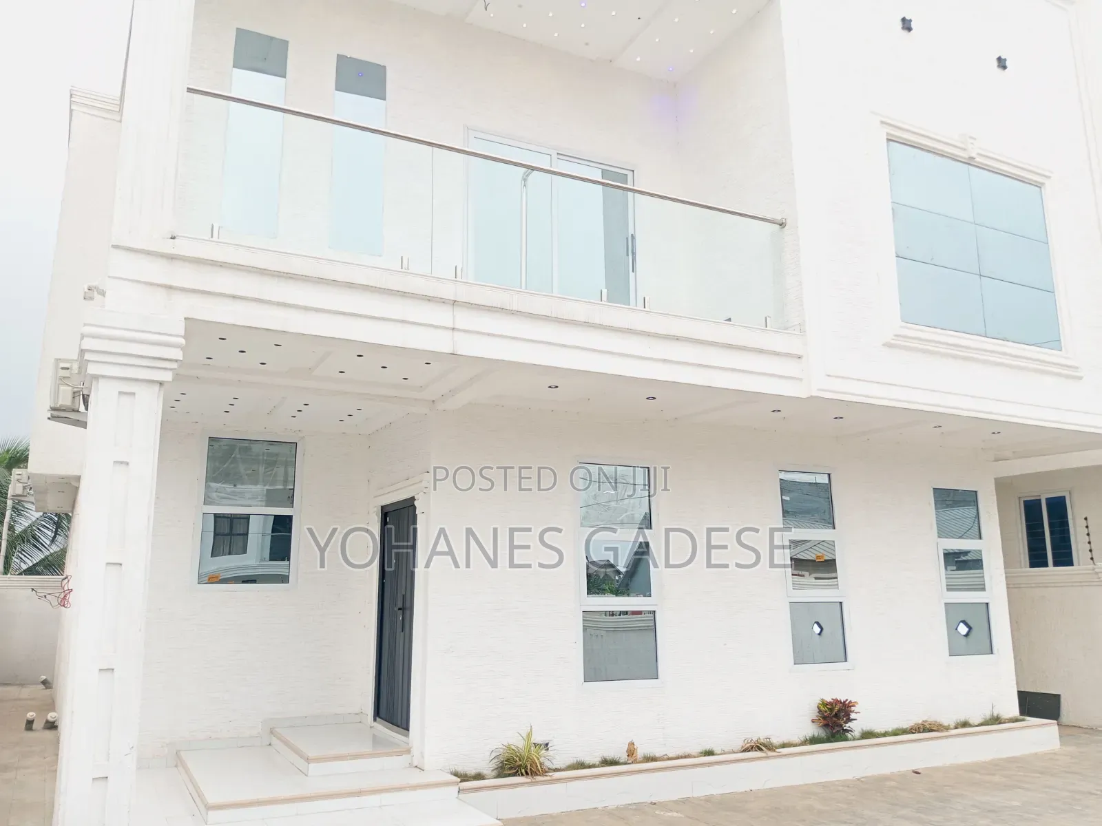 2 Bedrooms Apartment for Sale