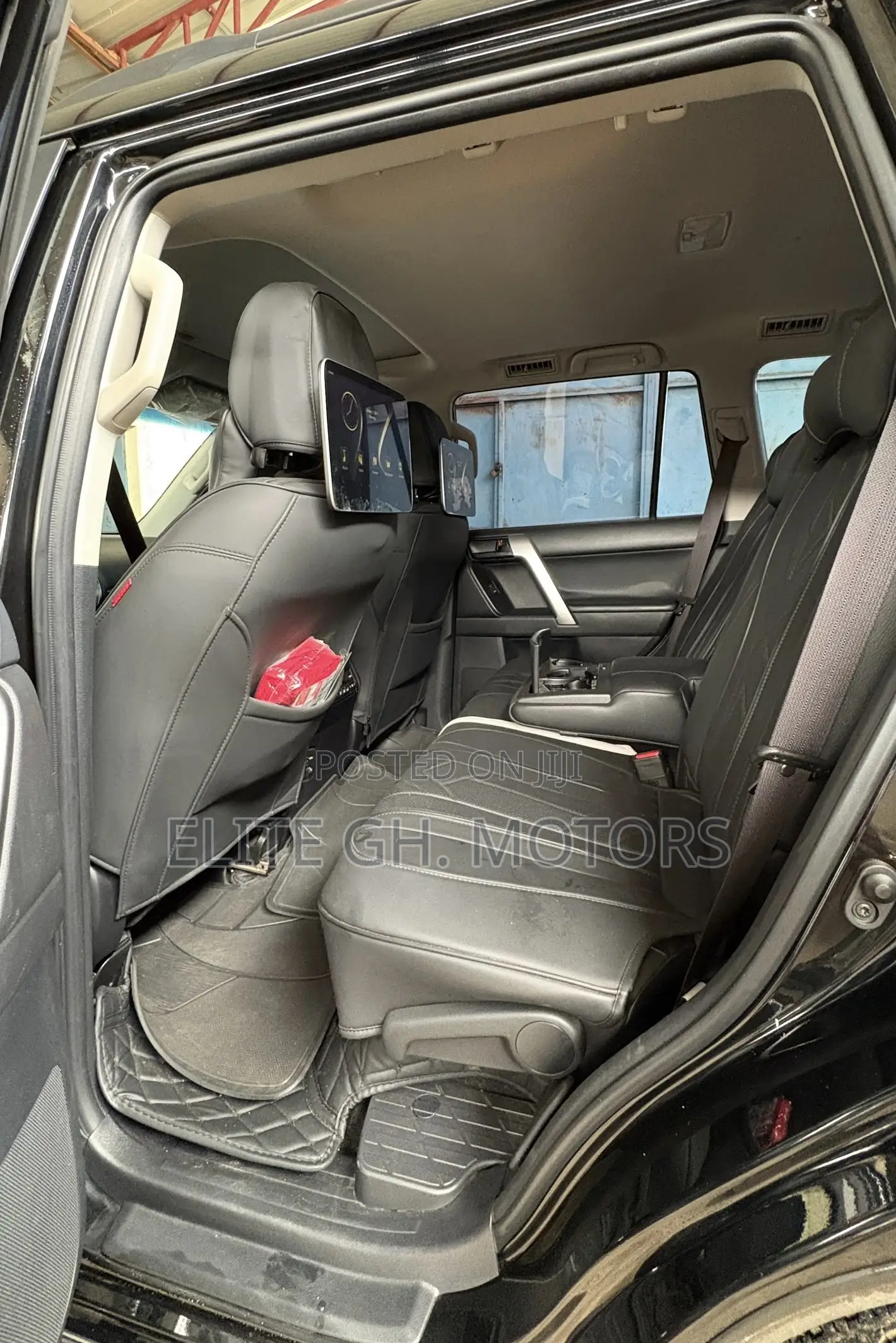 Toyota Land Cruiser Prado 2.8 2023 Black