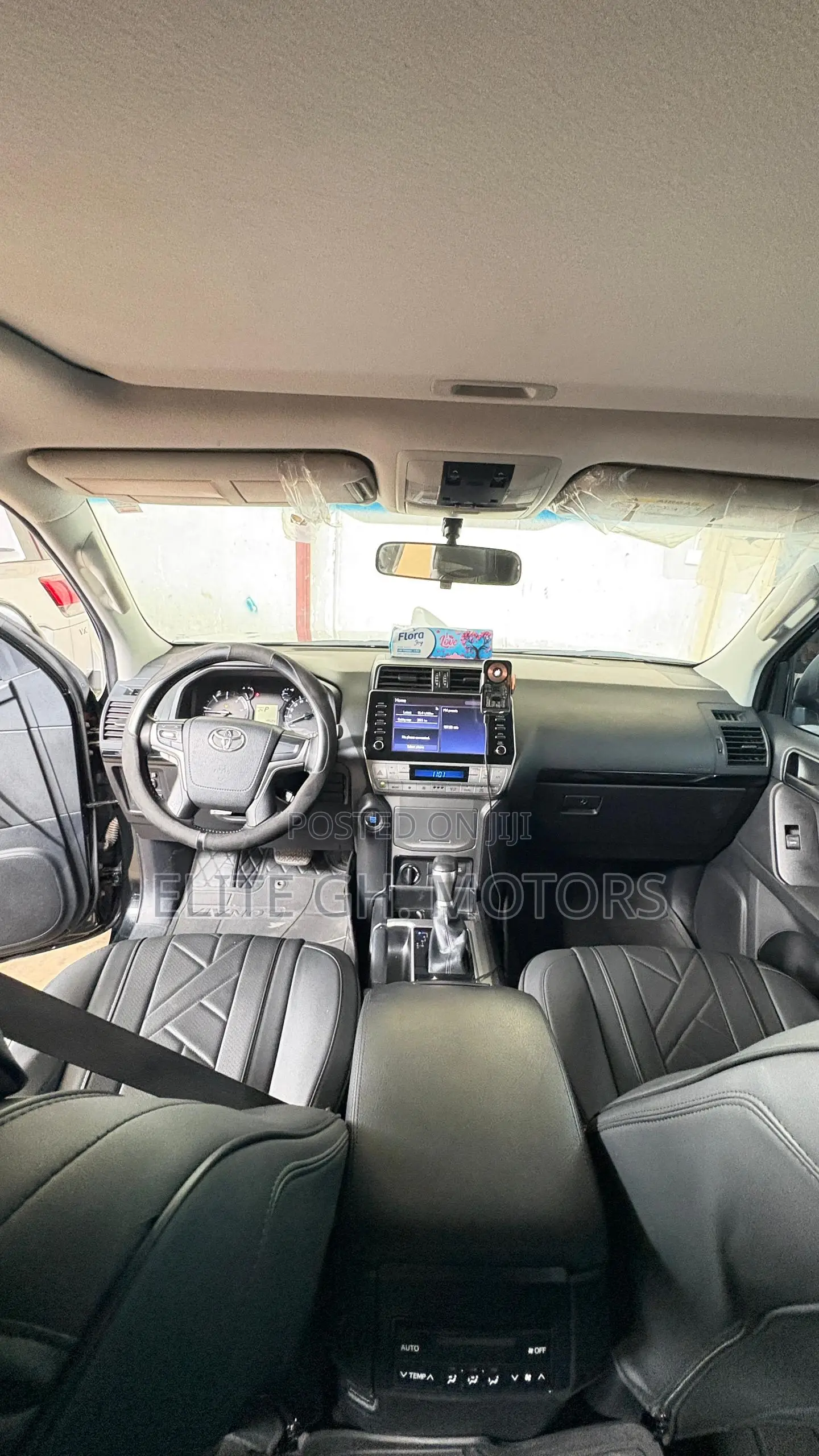Toyota Land Cruiser Prado 2.8 2023 Black