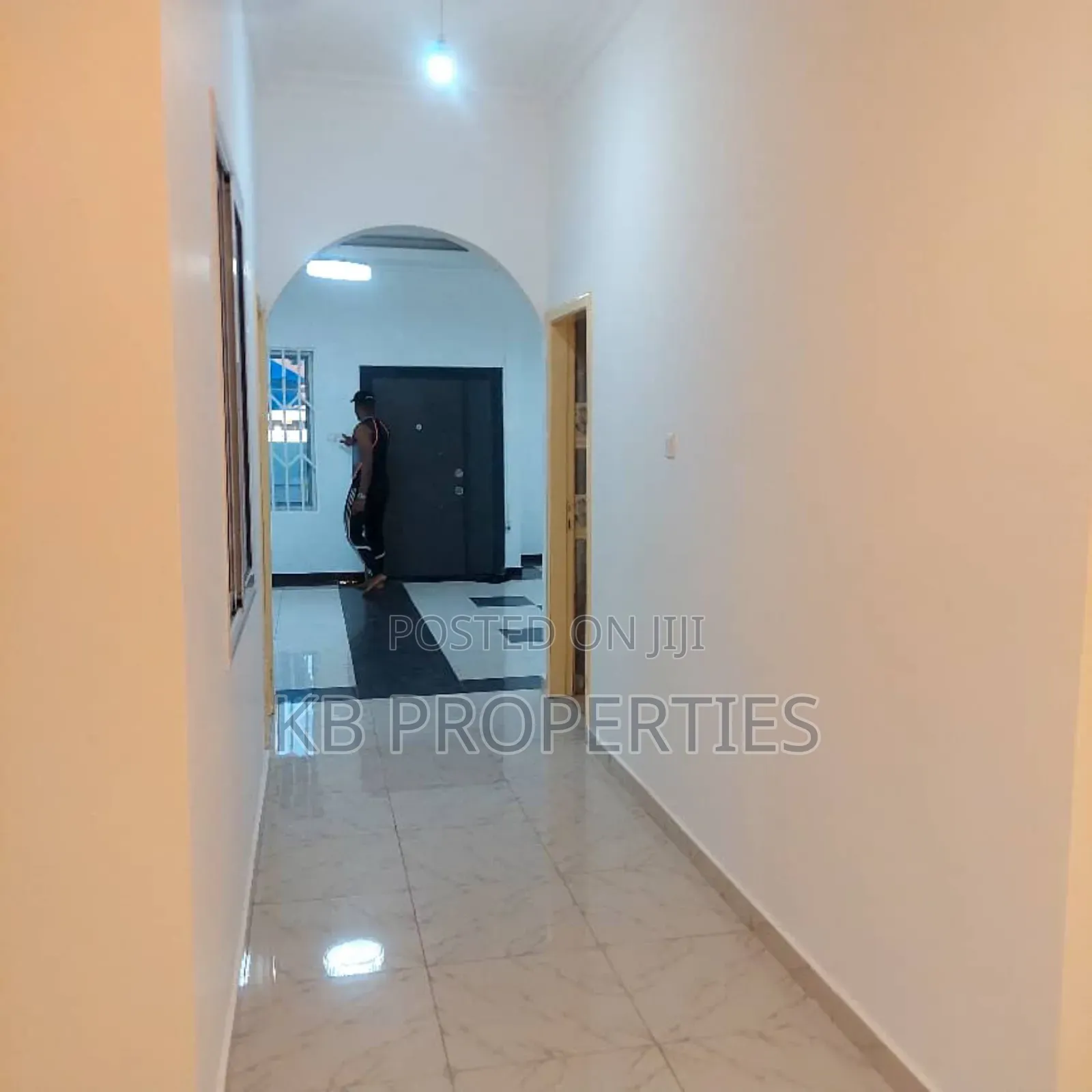 4bdrm House in Kb Properties, Baatsona Total for rent