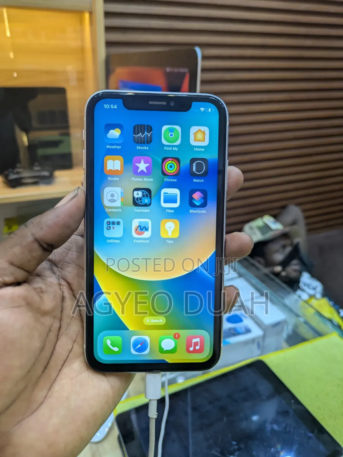 Apple iPhone XR 64 GB White