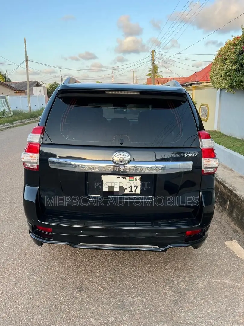 Toyota Land Cruiser Prado 2016 Black