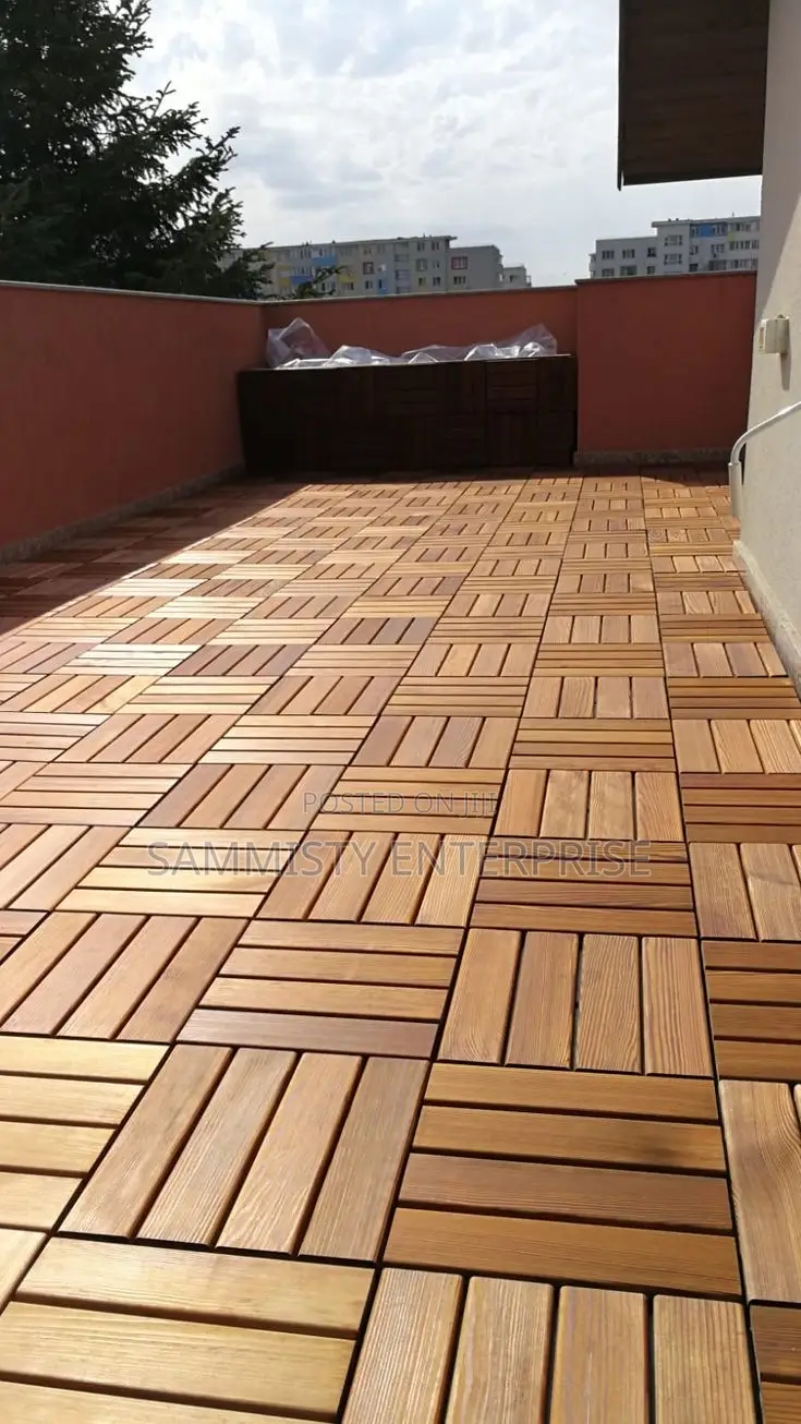 Wooden Deck Tiles (30x30x2.3cm)
